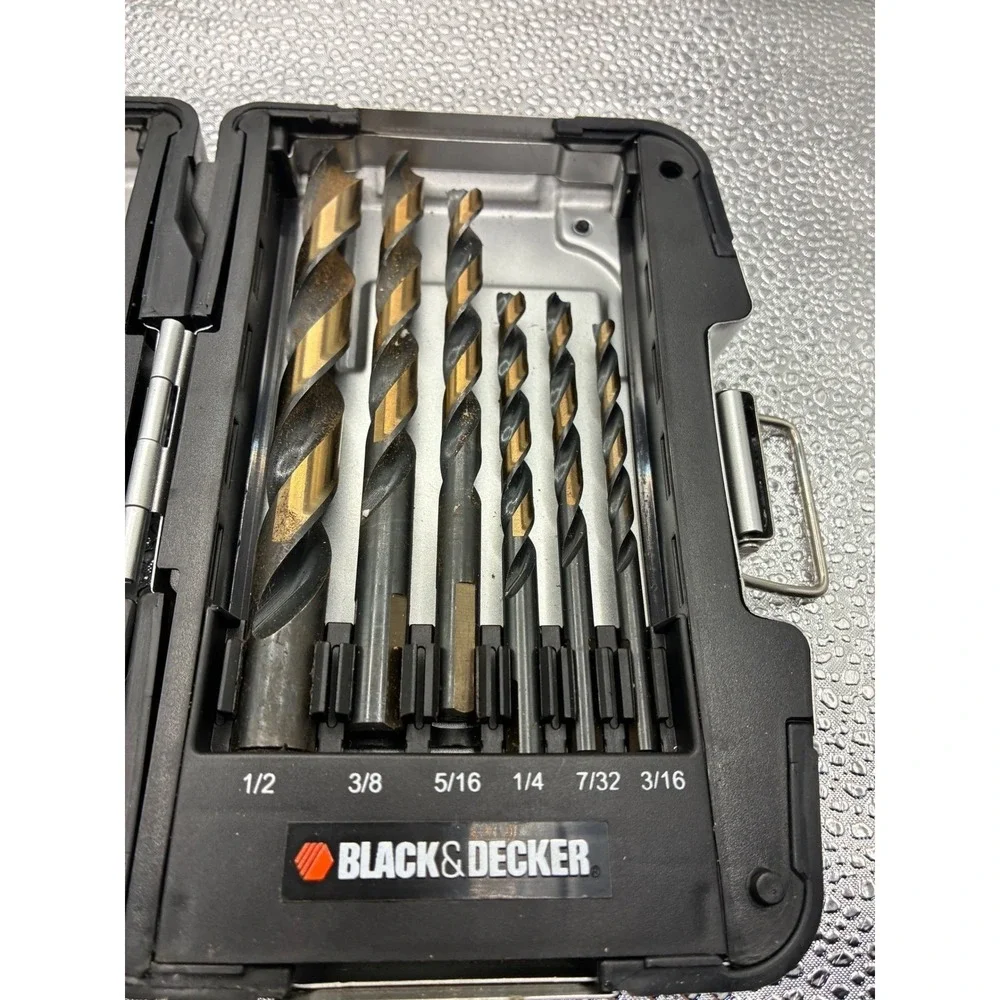 Black & Decker 17 Piece Drill Bit Set with Hard Storage Case Gold Oxide Bits